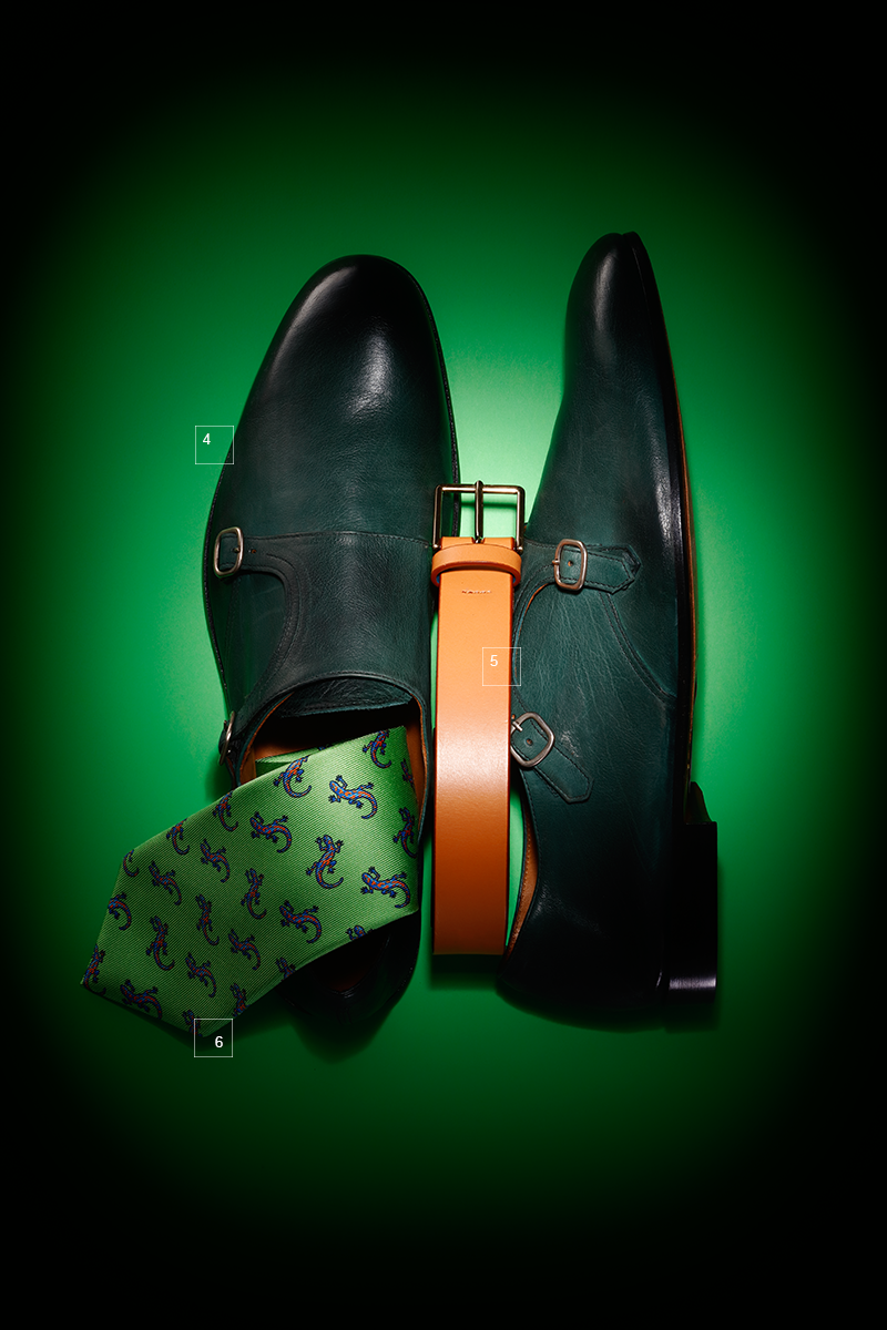 4 | Ботинки-монки из кожи, окрашенной вручную, Doucal&rsquo;s
5 | Ремень, Paul Smith
6 | Шелковый галстук, Etro