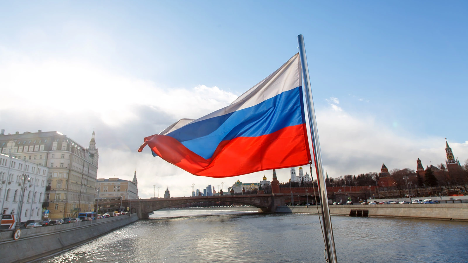 Что означают цвета флага России