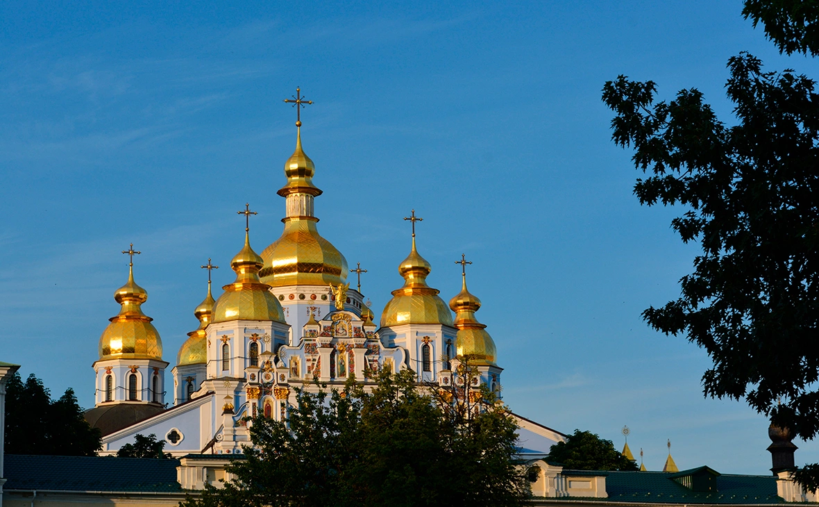 Lara Red / Shutterstock