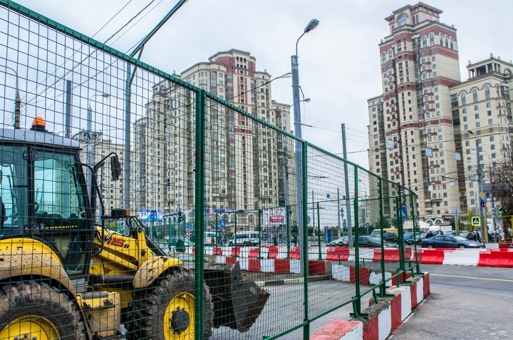 В Москве перекрыли Мичуринский проспект ради нового метро 