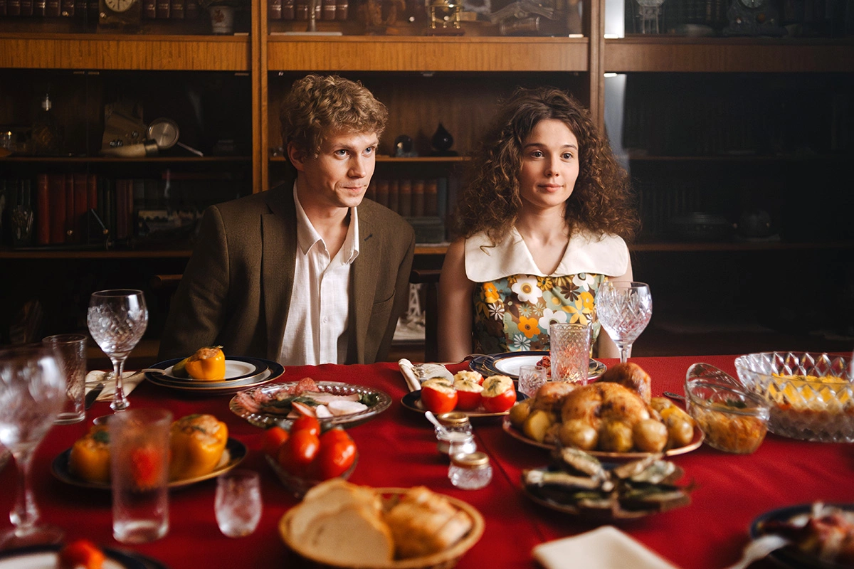 Кадр со съемки сериала «Время Счастливых»