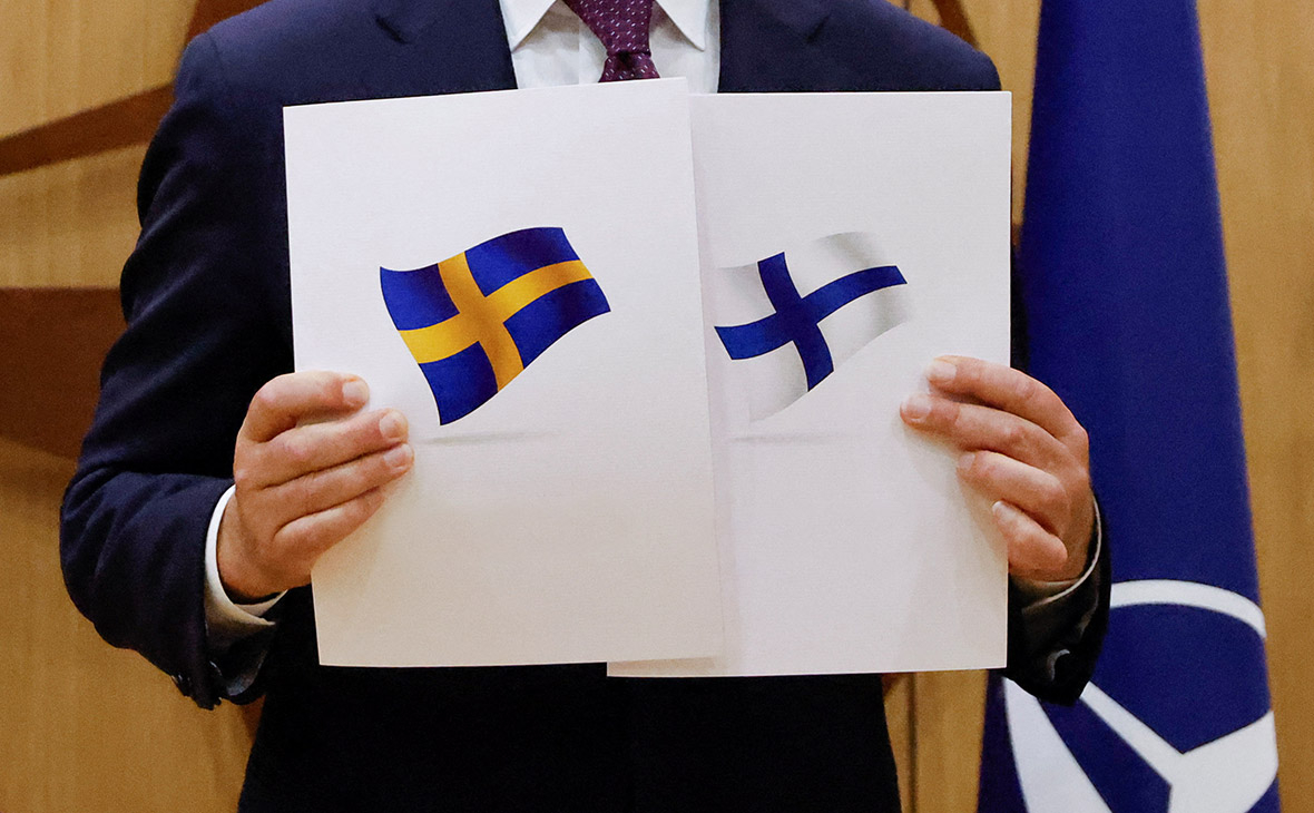 Швеция и Финляндия получили приглашение на вступление в НАТО"/>













