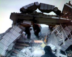 Число жертв землетрясения в КНР достигло 400 человек