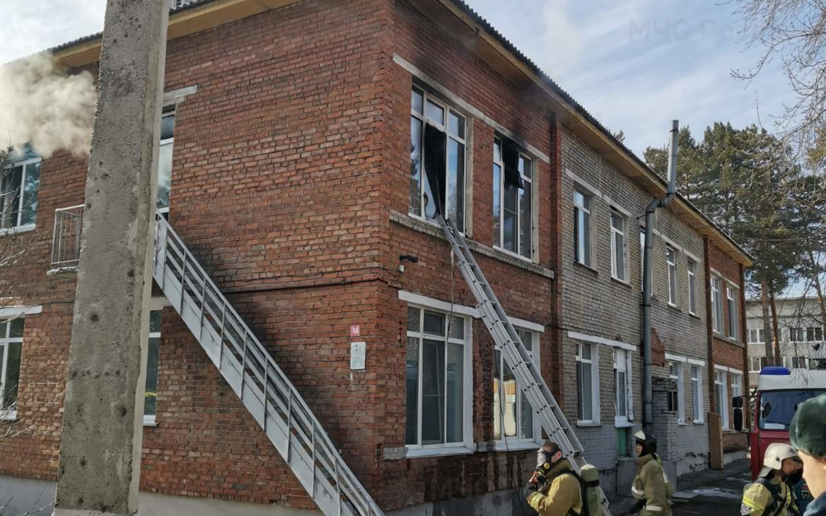 В Ангарске из-за пожара в детском саду эвакуировали более 150 детей