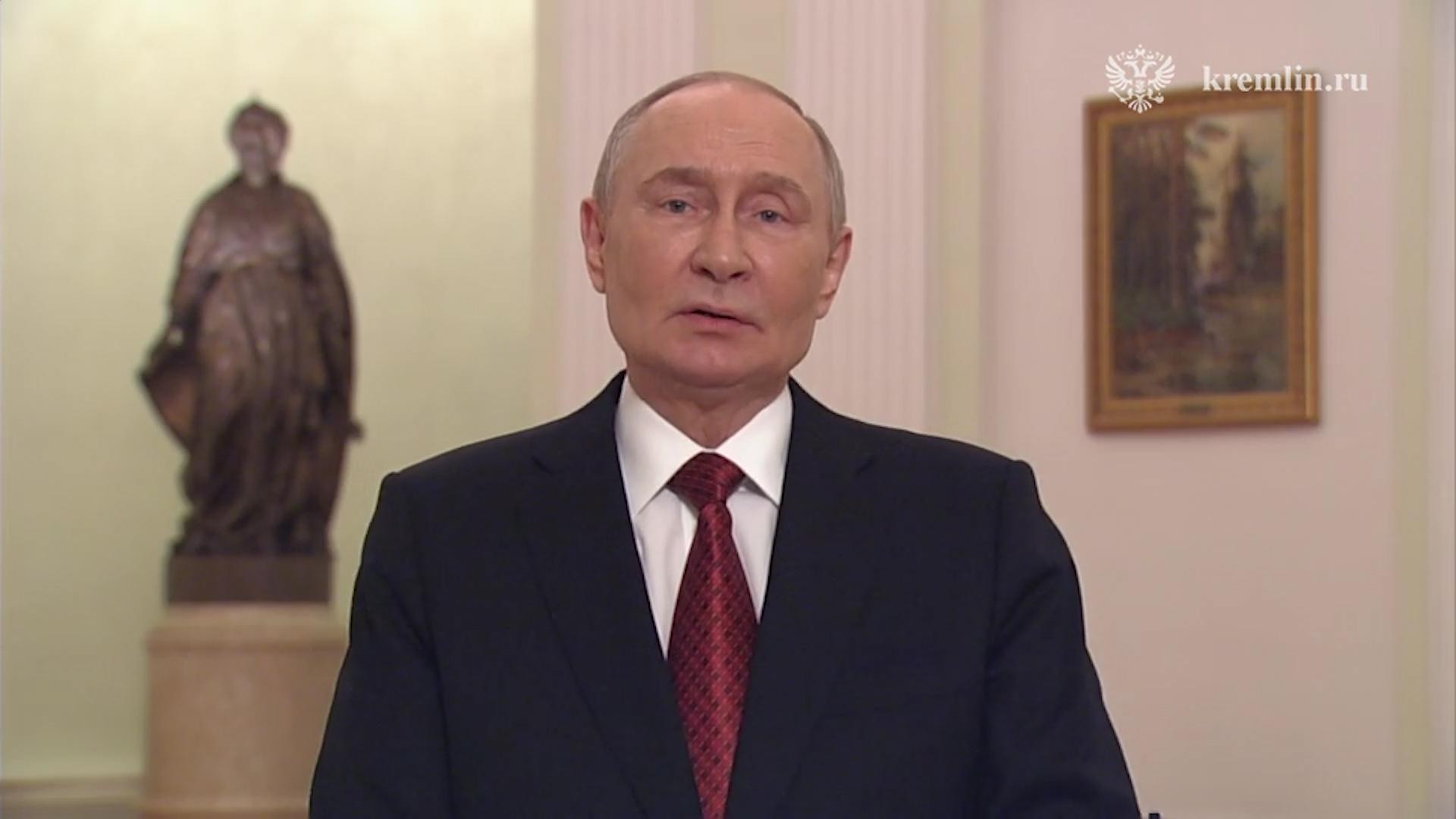 Путин поздравил «Артек» со 100-летием