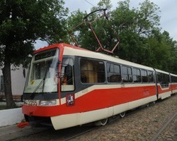 В Петербурге Mercedes врезался в трамвай, погибли две женщины