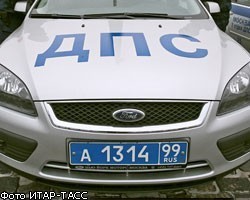 На юго-востоке Москвы автомобиль сбил женщину с ребенком
