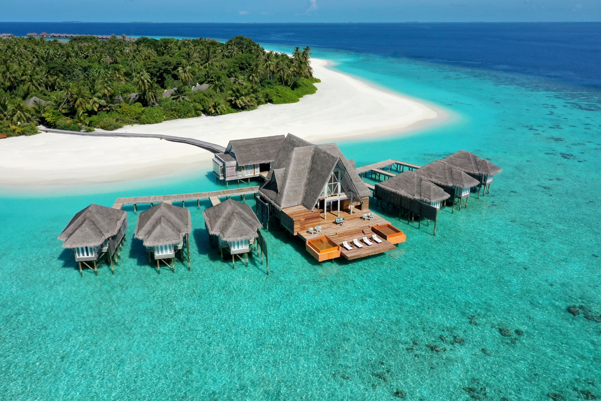 Курорт Anantara Kihavah Maldives Villas