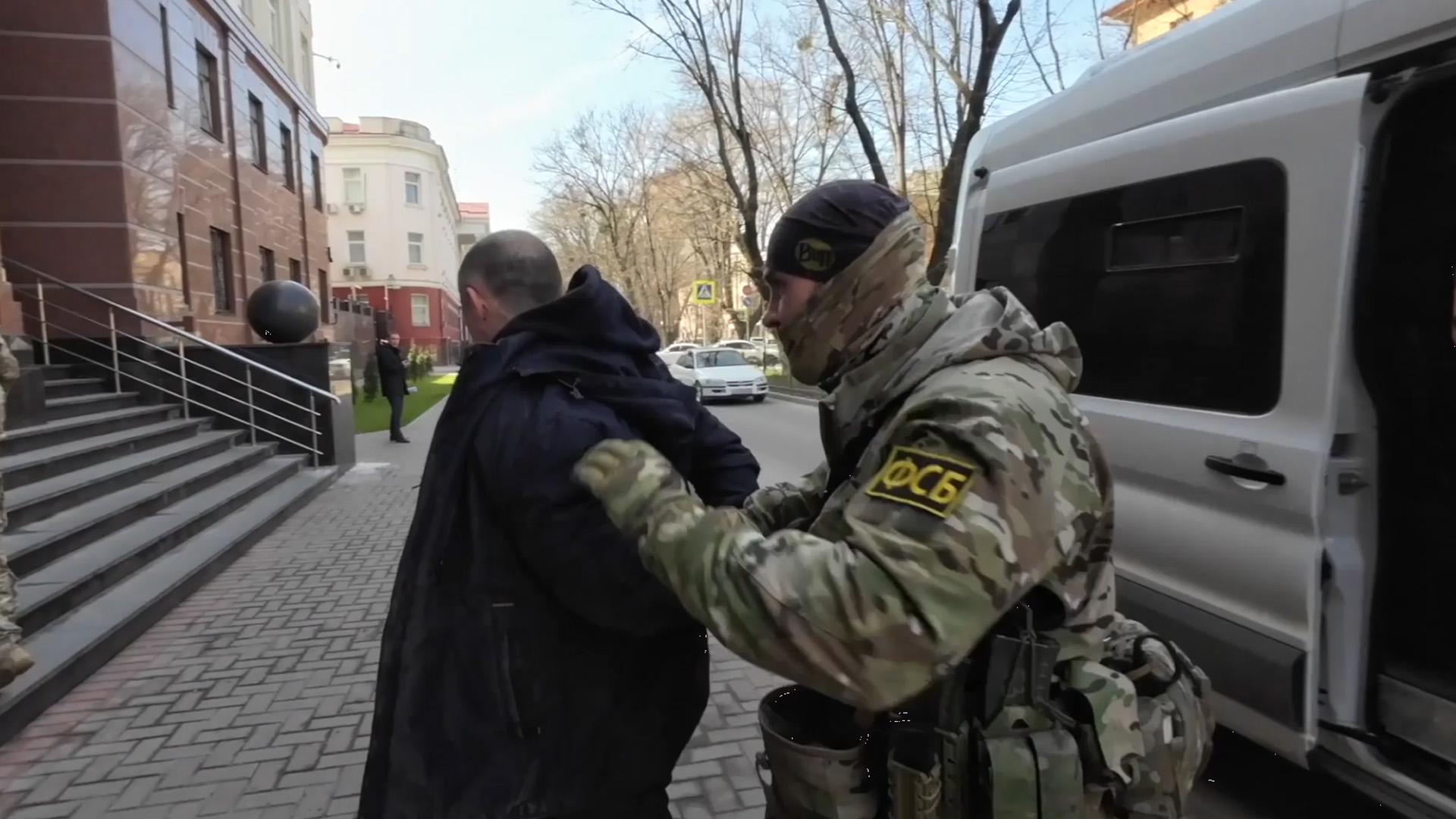 ФСБ сообщила о задержании в Крыму готовившего взрыв на энергообъекте