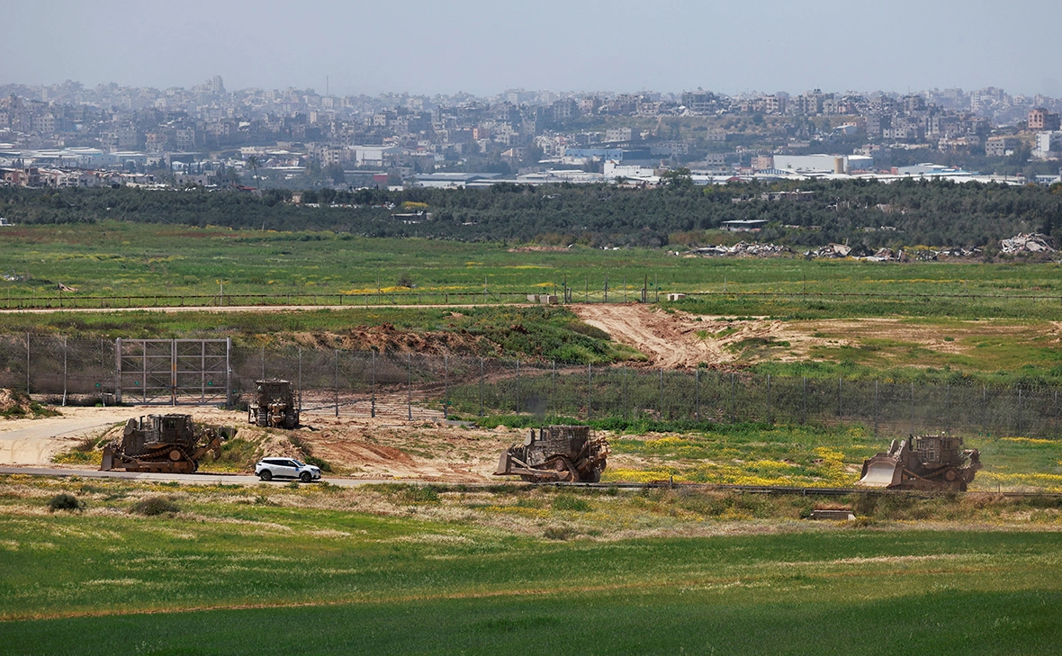 Ammar Awad / Reuters