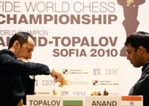 Топалов сравнял счет в матче с Анандом