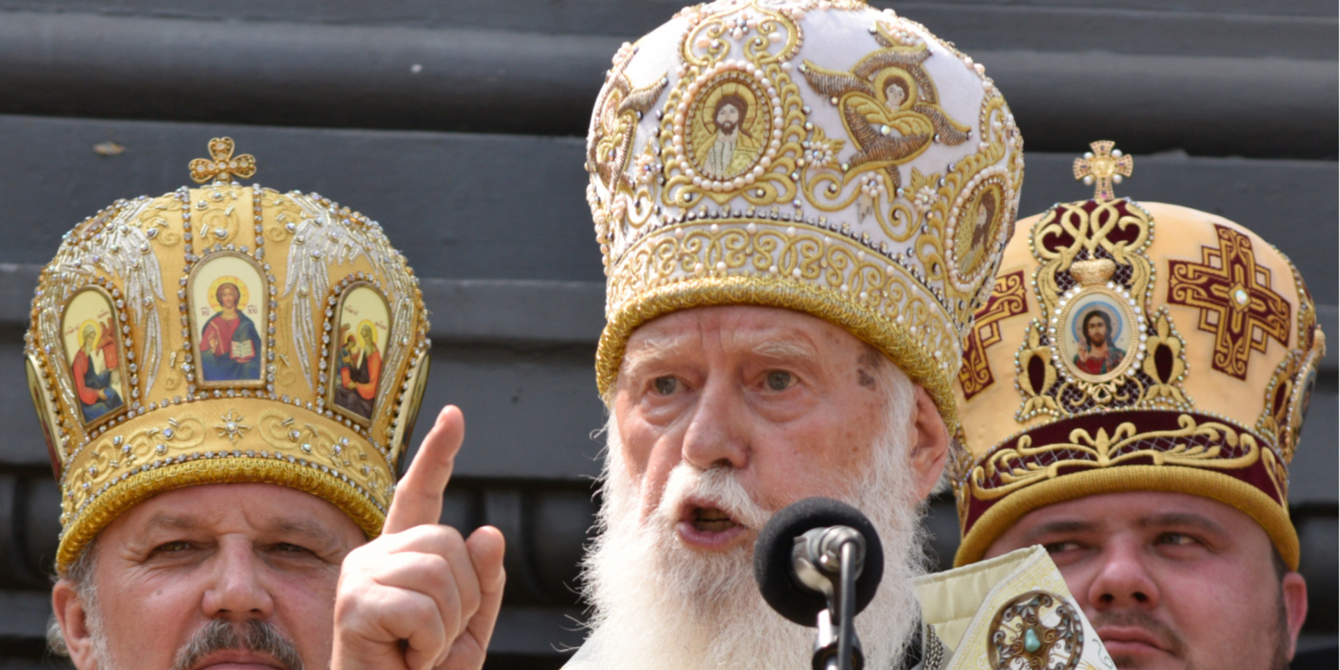 Киевский патриарх заявил о «принципиальном» ведении служб на украинском