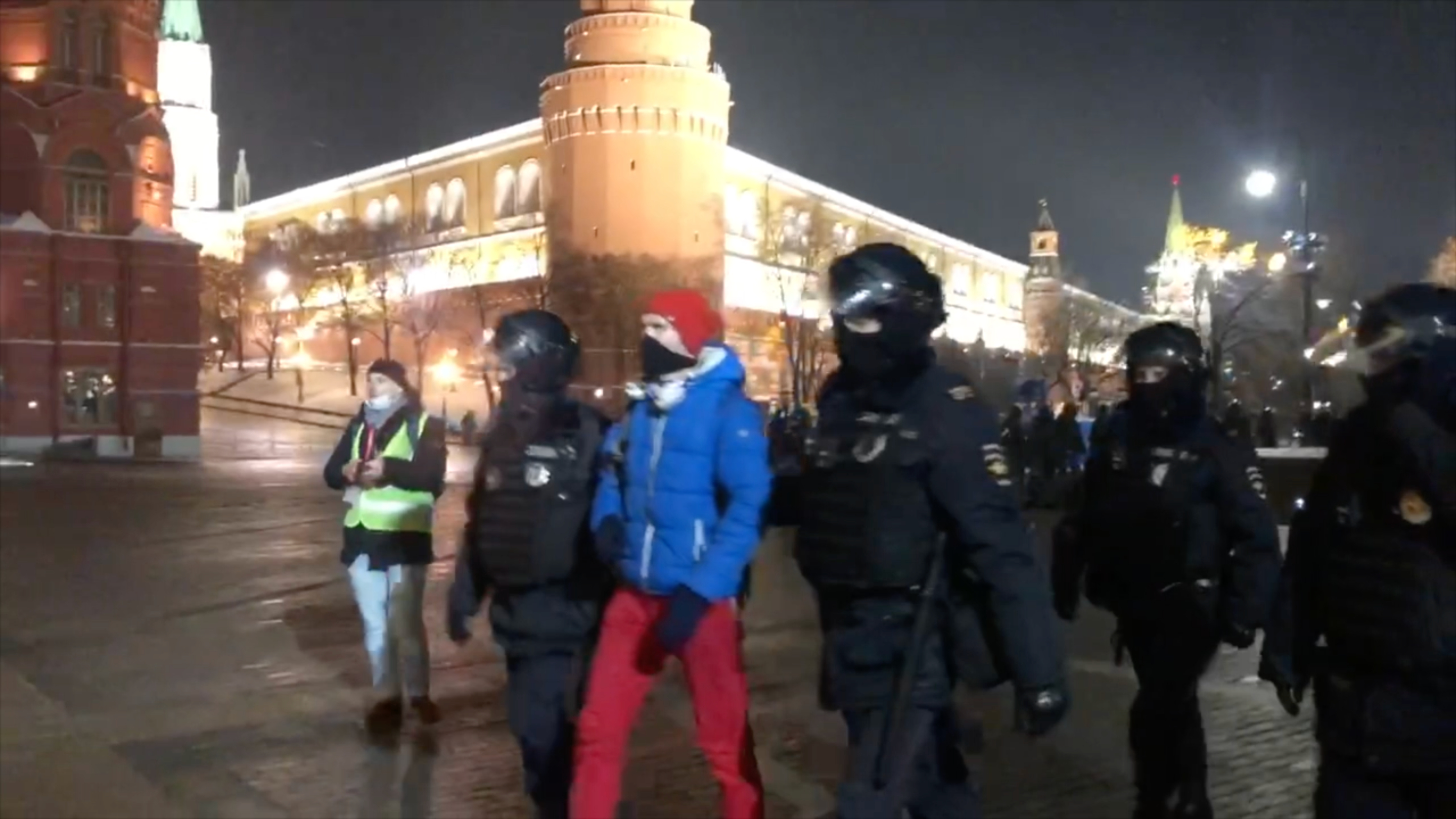 Обстановка в Москве после решения суда по делу Навального. Видео