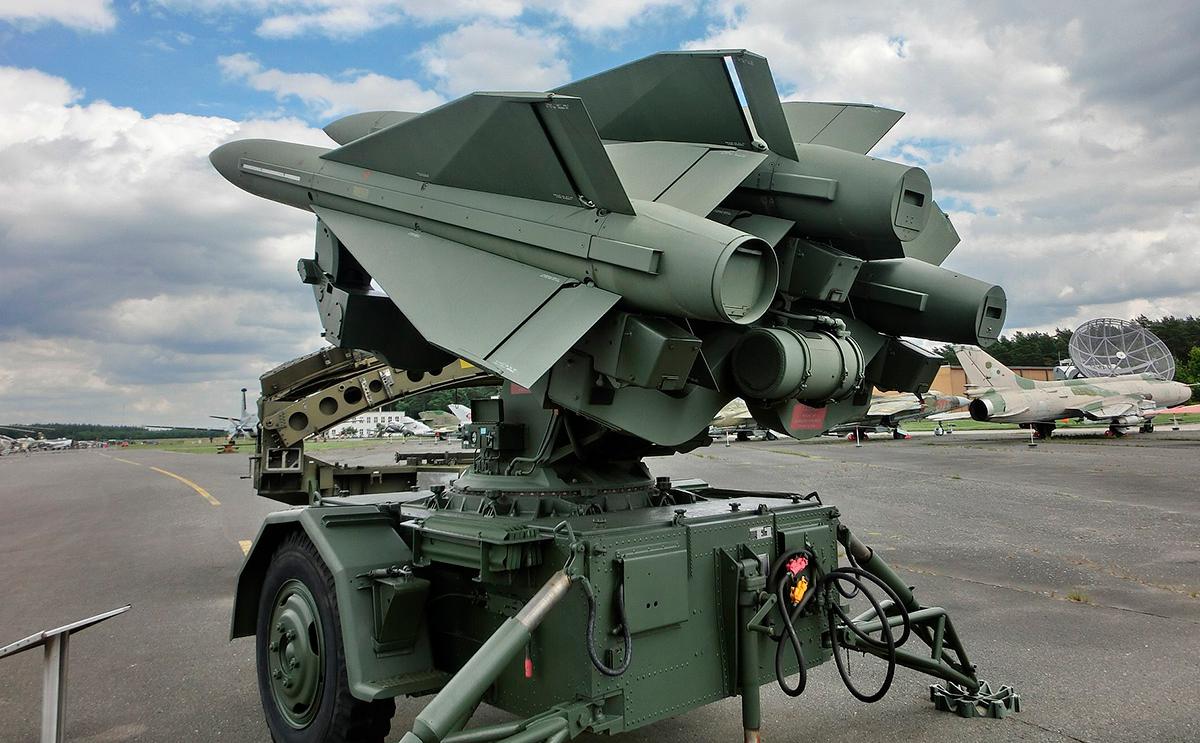 Пентагон сообщил о новом пакете помощи Киеву с ракетами дальностью 150 км