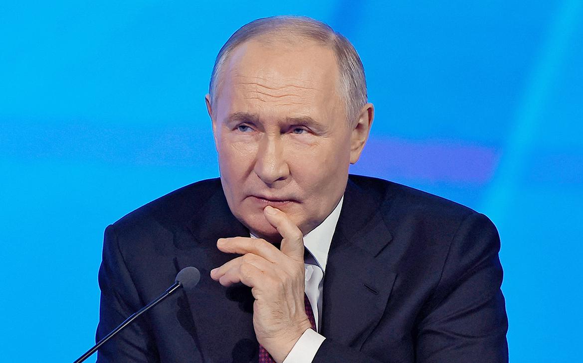 Путин призвал не допускать беспредела с изъятием опекой детей из семьи