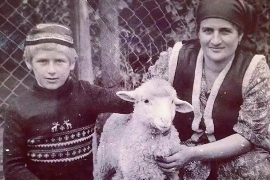Рамзан Кадыров с матерью