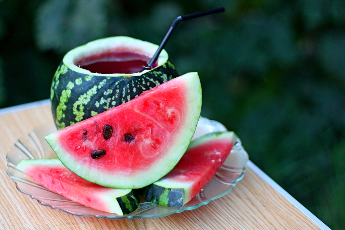 Крюшон в арбузе