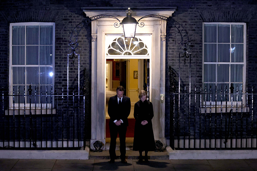 Премьер-министр Лиз Трасс и ее муж Хью О&#39;Лири&nbsp;на Даунинг-стрит, 10, 18 сентября 2022 года