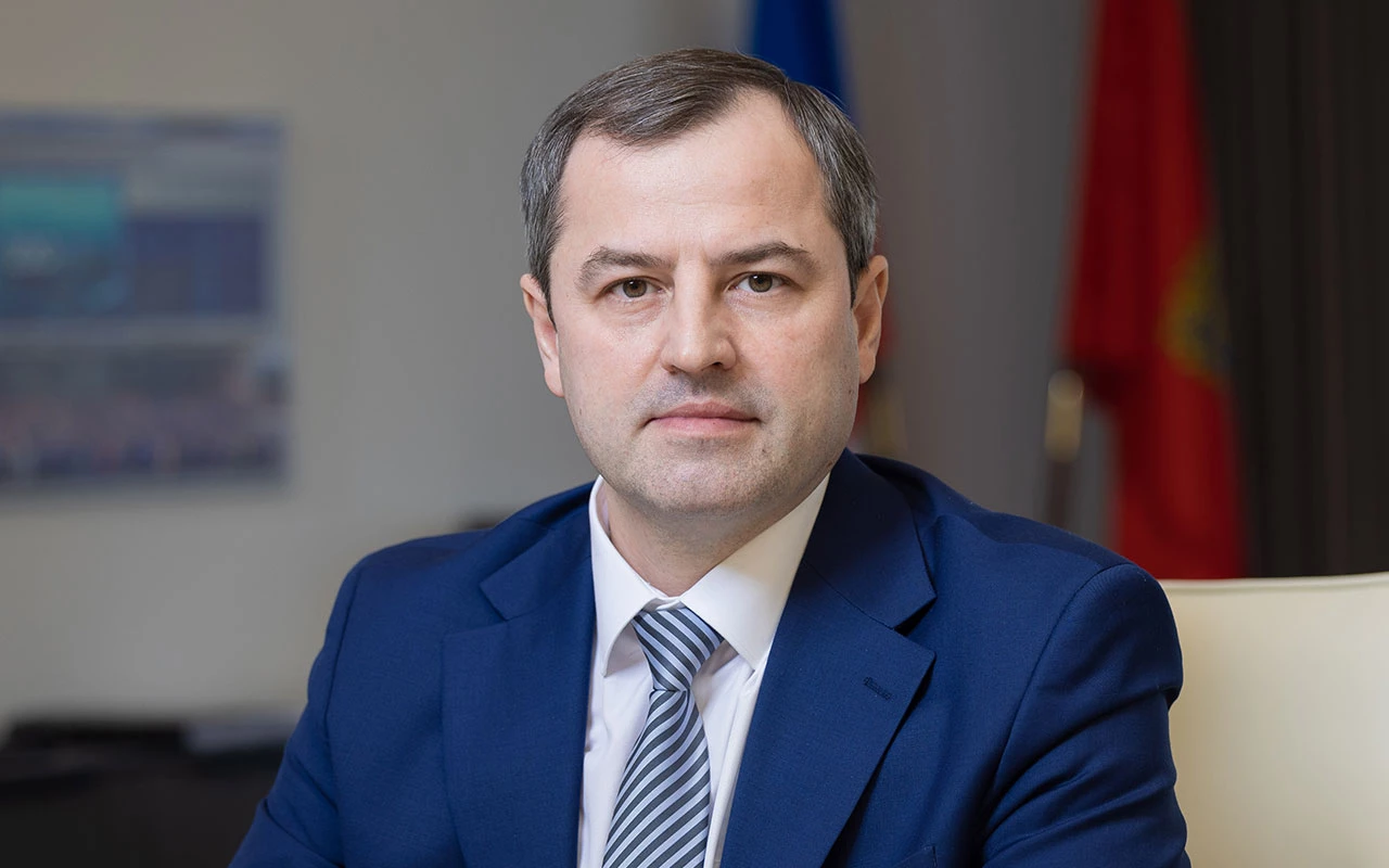 Как регионы регулируют свои бюджеты