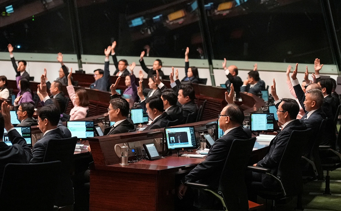 Joyce Zhou / Reuters