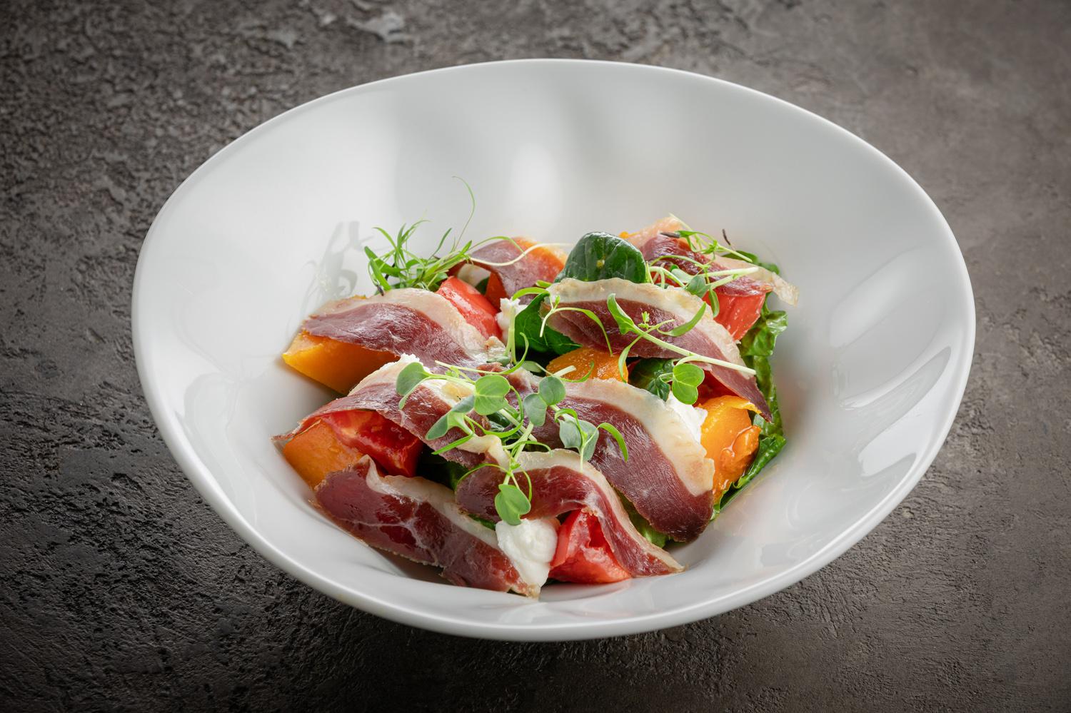 Салат с вяленым гусем