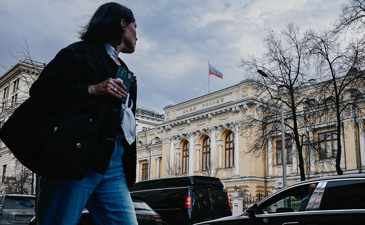 ЦБ не отказался от идеи обязать банки привязывать счета клие