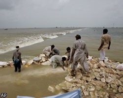 Новое наводнение в Пакистане, еще 1 млн человек стали беженцами