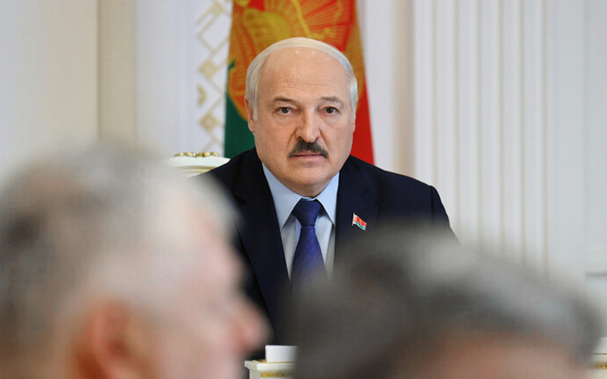 Александр Лукашенко на совещании по вопросу государственного оборонного заказа Белоруссии