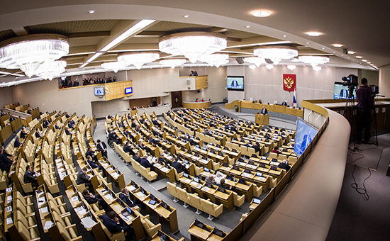 Во время заседания в&nbsp;Государственной думе, январь 2015 года


