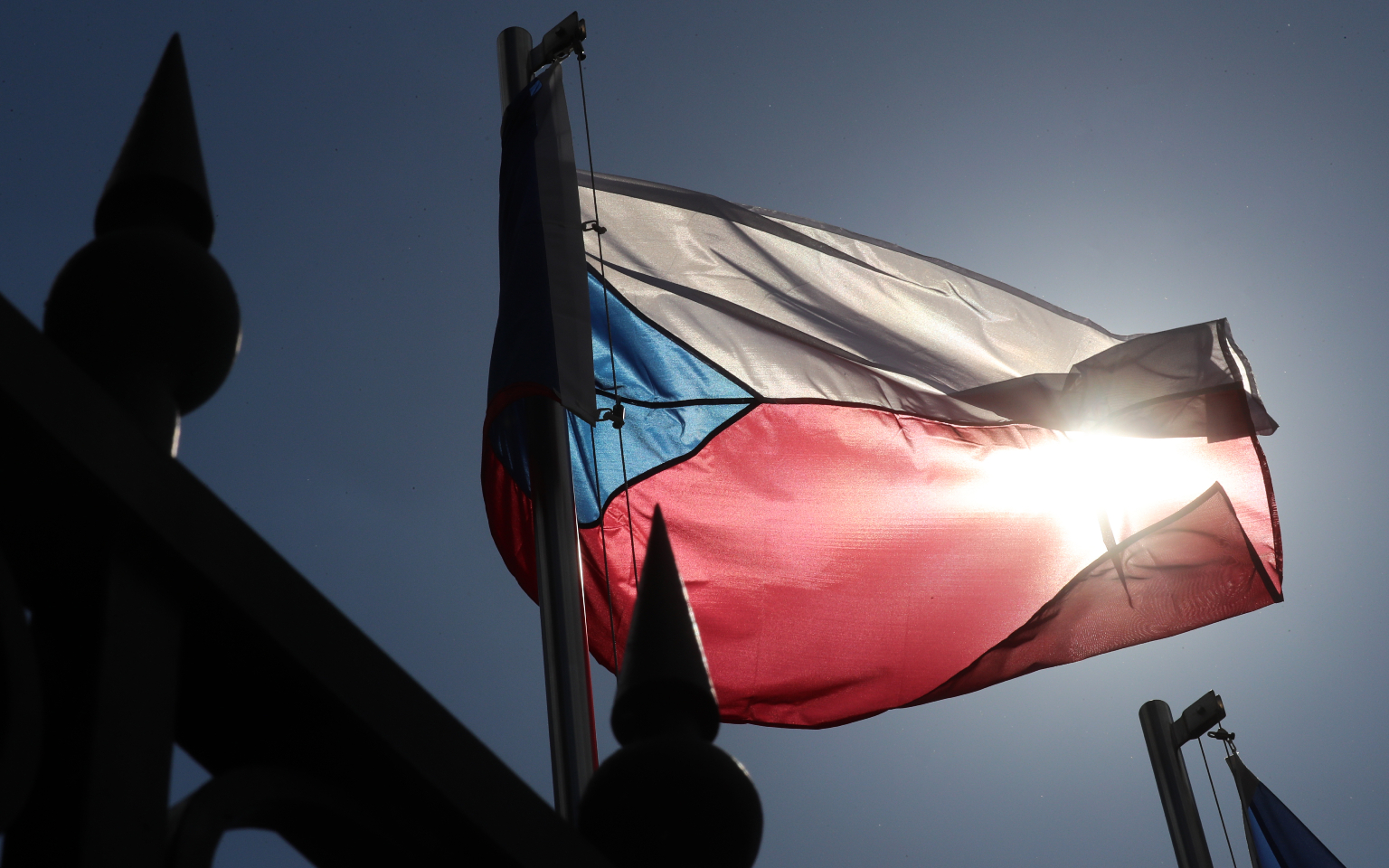 Глава МВД Чехии усомнился в наличии доказательств ввоза яда из России