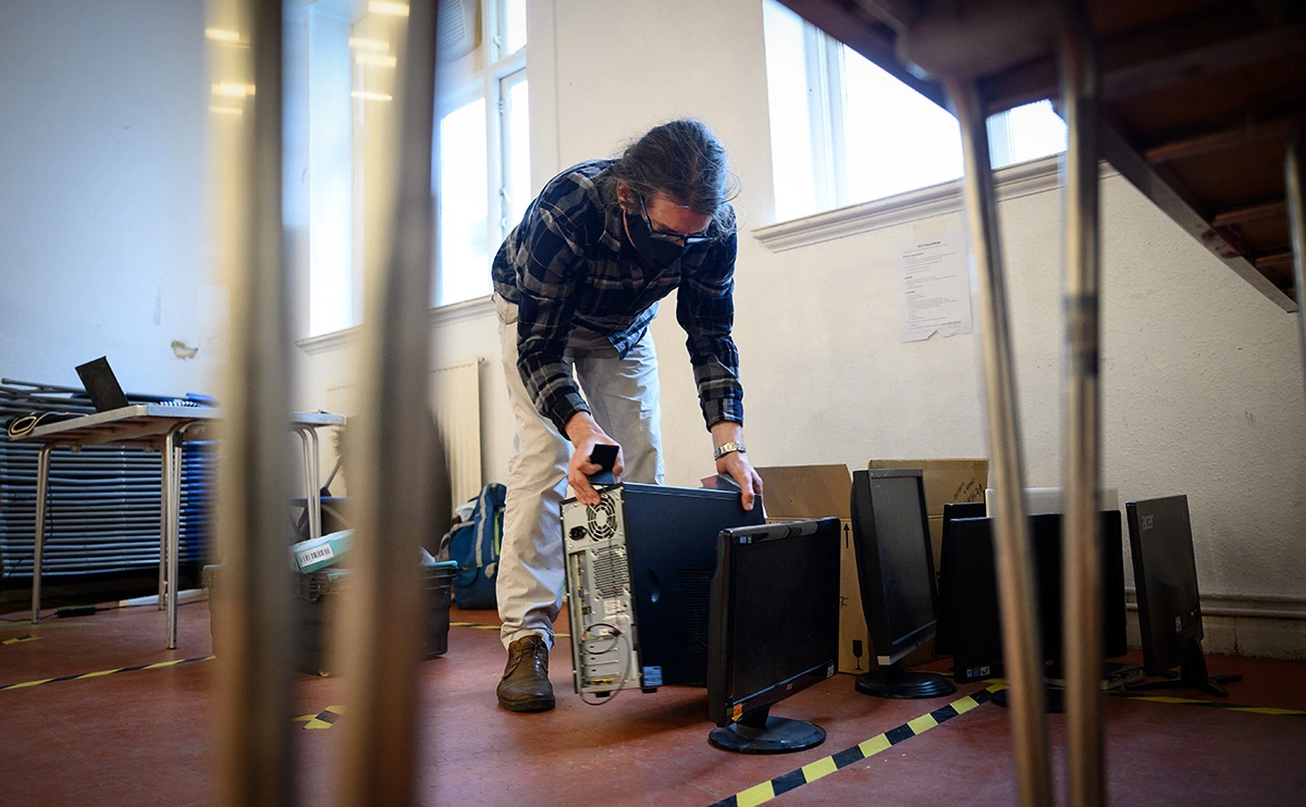 Leon Neal / Getty Images