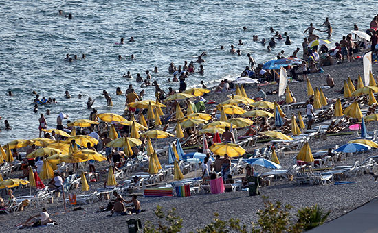 Отдыхающие на&nbsp;одном из&nbsp;пляжей Антальи. Август 2016 года
