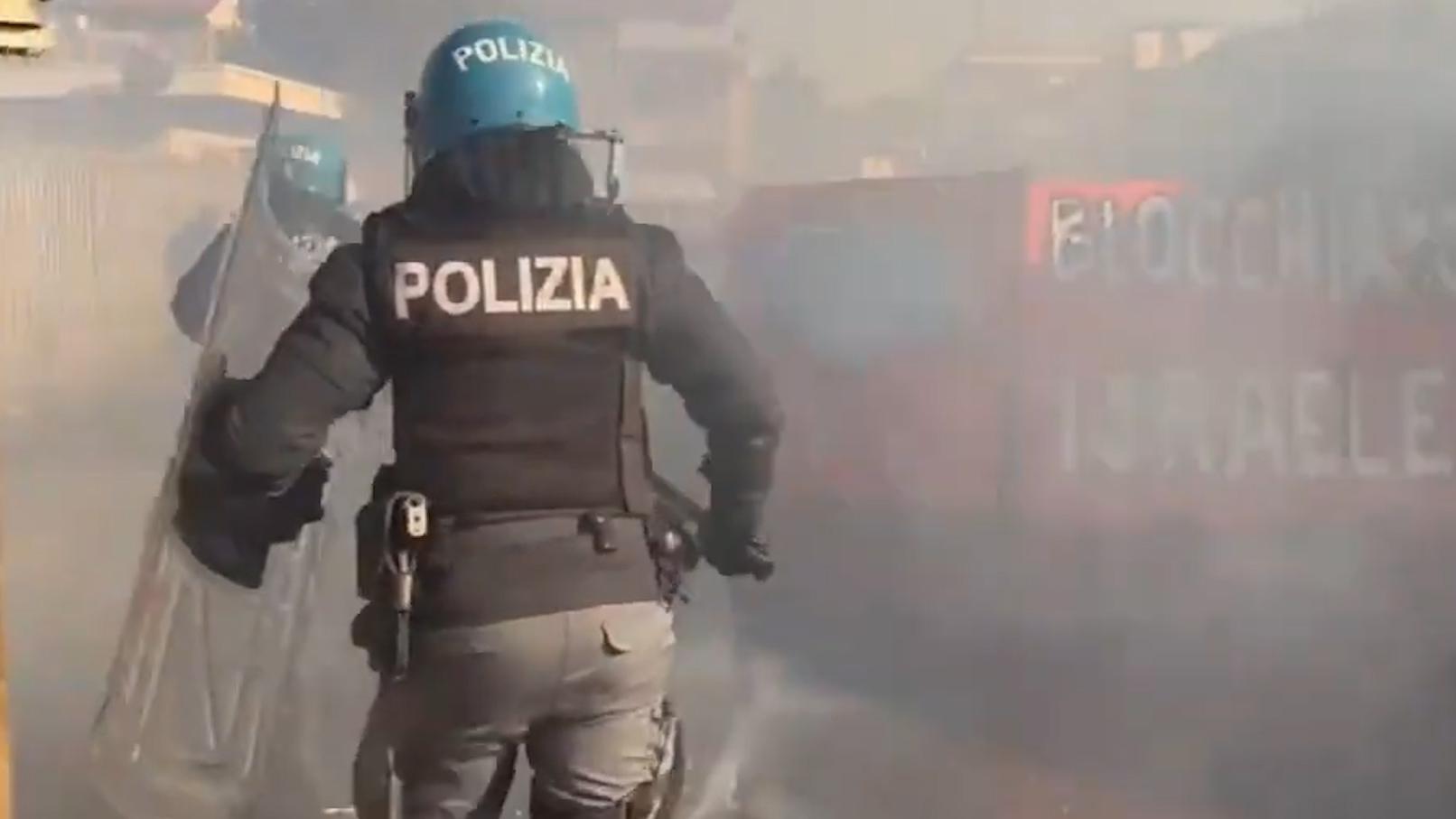 В Италии четверо полицейских пострадали в ходе пропалестинской акции