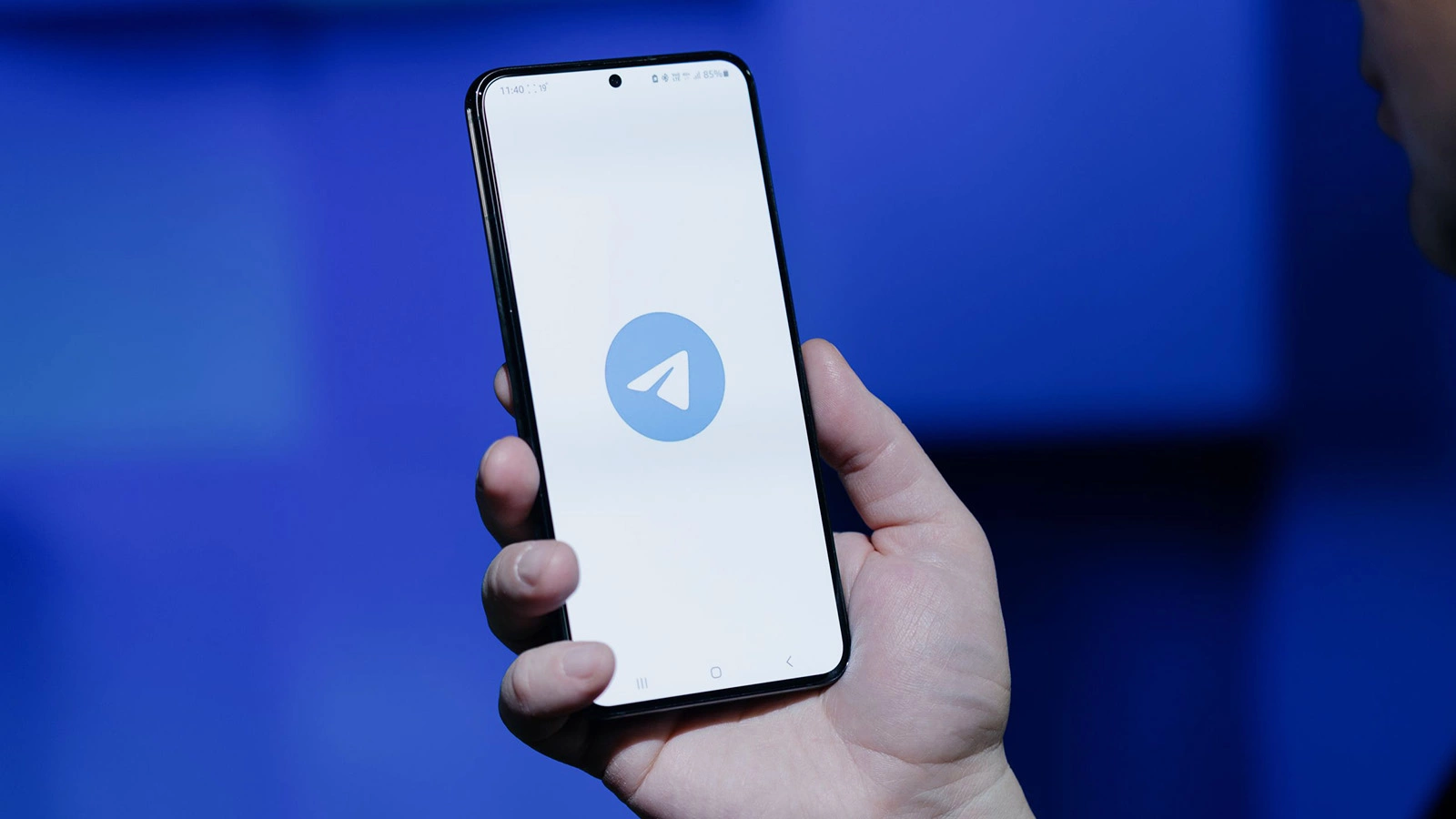 Telegram начал предлагать некоторым российским пользователям войти в свой аккаунт в мессенджере, подтвердив адрес электронной почты