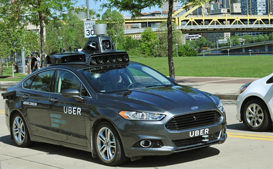 Беспилотный автомобиль сервиса такси Uber



