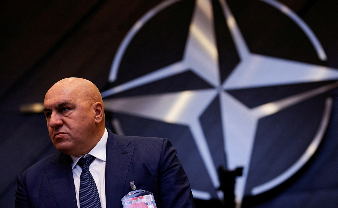 Johanna Geron / Reuters