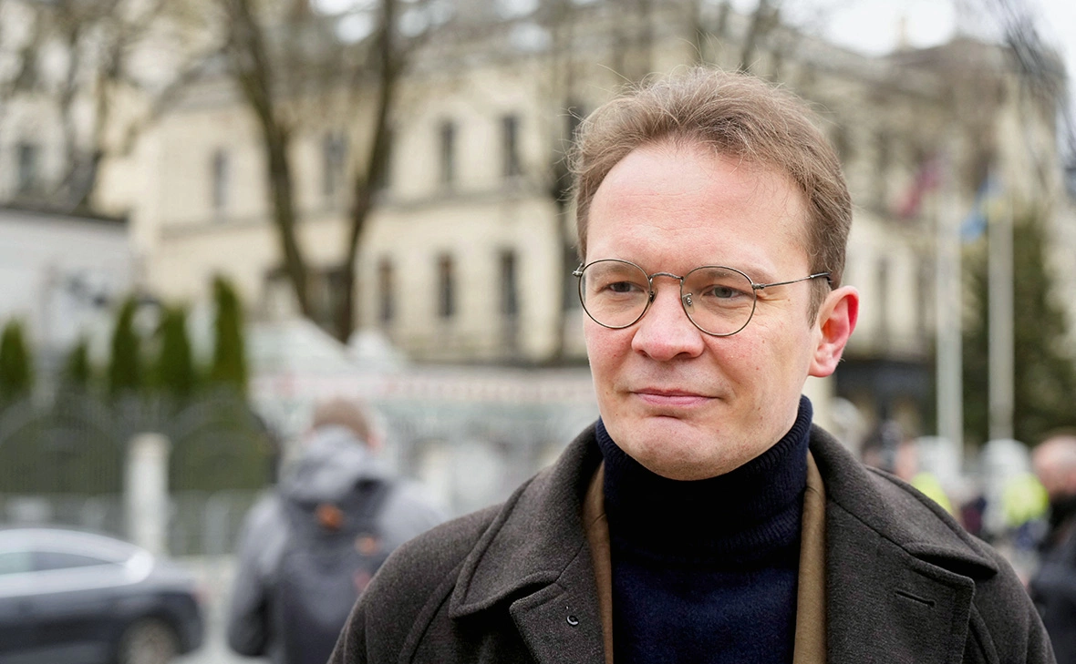 Ints Kalnins / Reuters