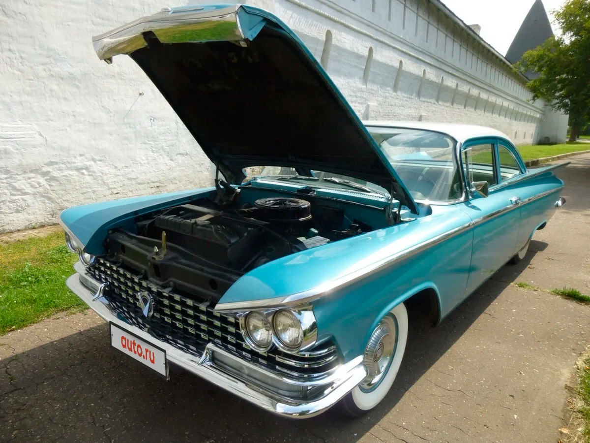 Американский седан 50-х годов Buick LeSabre решили продать за <span class=