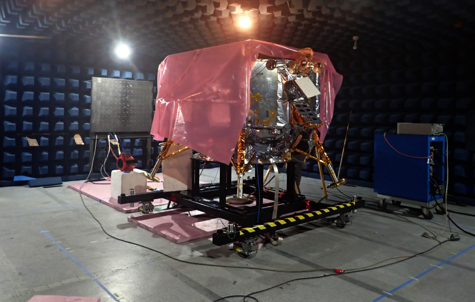 Лунный посадочный модуль Astrobotic Peregrine проходит испытания