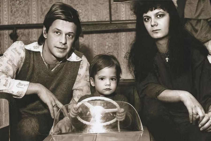 Борис Гребенщиков&nbsp;со второй&nbsp;женой Людмилой Шурыгиной и сыном Глебом
