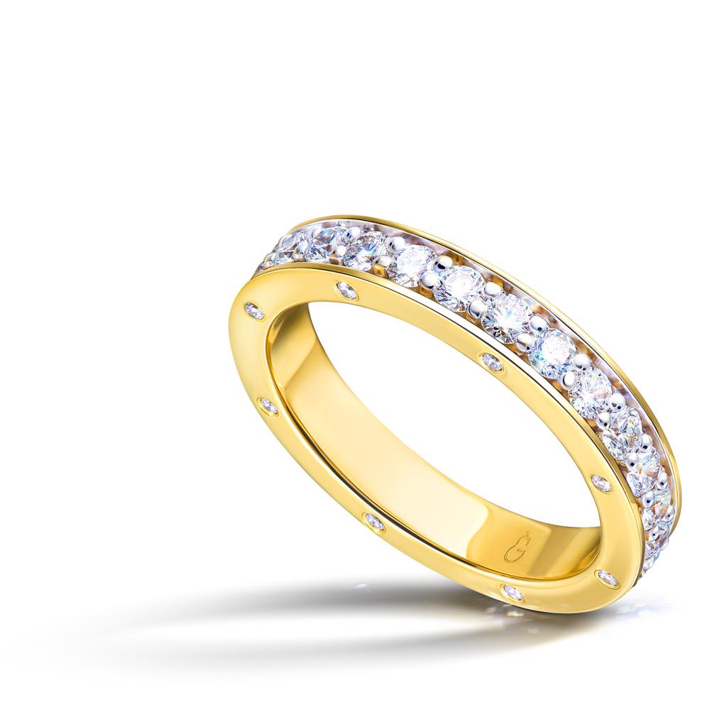 Кольцо обручальное из желтого золота с бриллиантами, Grusha Diamonds, 199 000 руб.