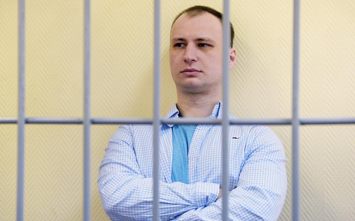 В России американца приговорили к 4,5 годам за нападение на полицейского