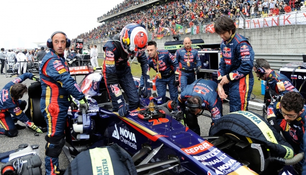 Россию в Формуле-1 представляет 20-летний Даниил Квят из Toro Rosso