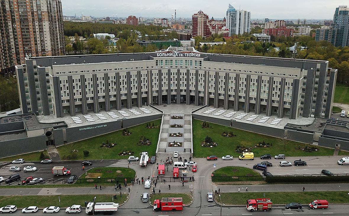 Вид на здание городской больницы Святого Георгия, Санкт-Петербург