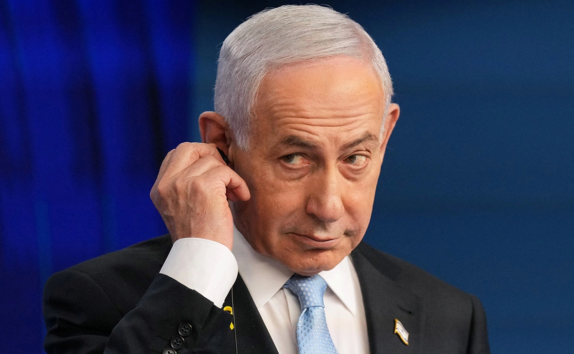 Ariel Schalit / Reuters