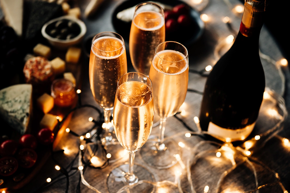 Правила сочетаний алкоголя и еды в новогоднюю ночь: советы врачей