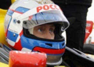 Путин освоил управление болидом "Формулы-1". ВИДЕО