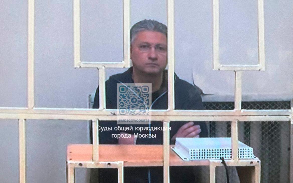 Мосгорсуд оставил под арестом замминистра Тимура Иванова
