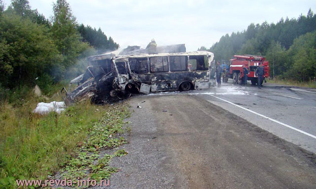 На Урале крушение автобуса унесло семь жизней