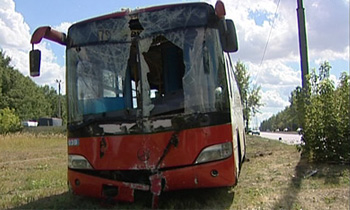В Саратовской обл. автобус сбил опору ЛЭП, пострадали 8 человек